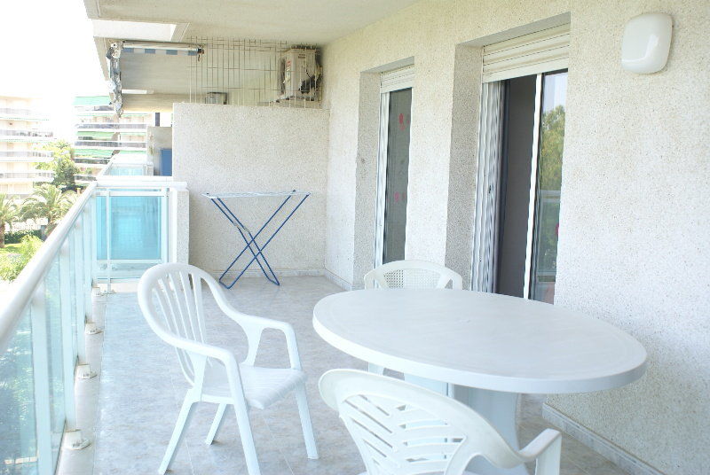 Uhc Village Park Apartments Salou Exterior photo